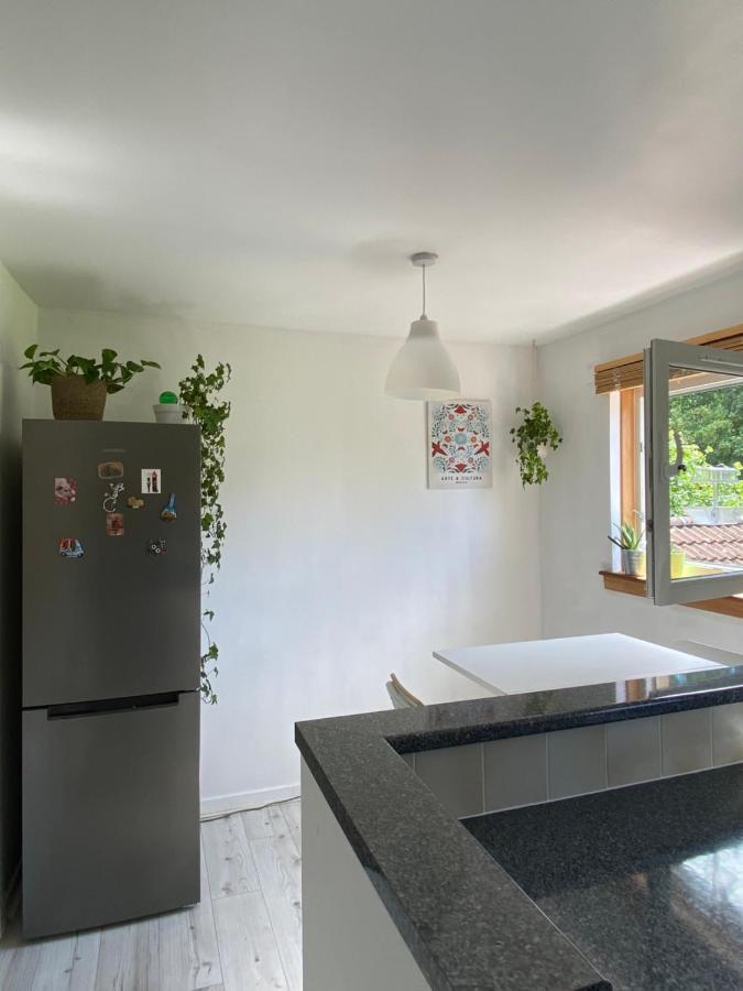 Cozy Bedroom In Shared Accommodation With Free Parking เอดินบะระ ภายนอก รูปภาพ